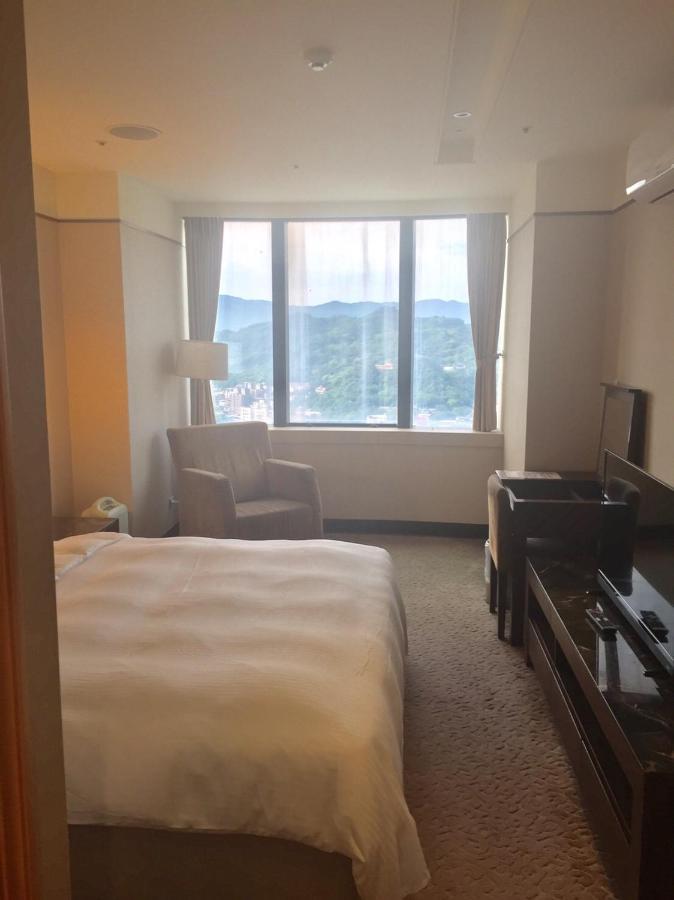 Rhine Inn Keelung Exterior photo