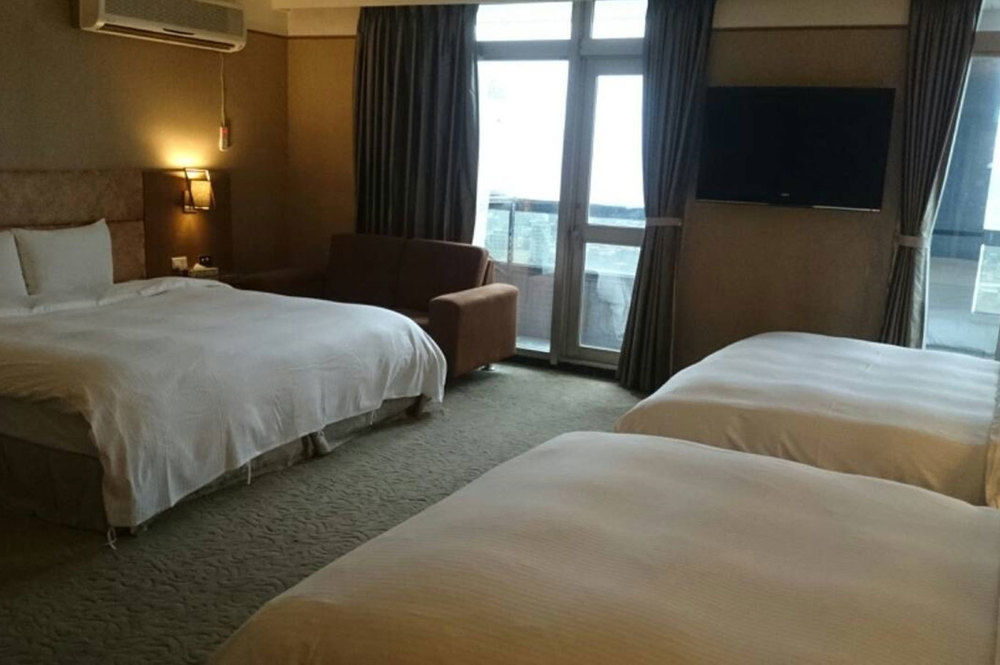 Rhine Inn Keelung Exterior photo